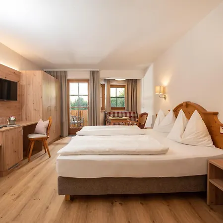 Am Sonnenhügel Hotel 3*