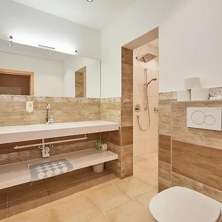 Hotel Sonnenhuegel, Inklusive Sommercard Отель Фильцмос