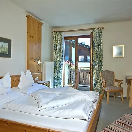 فندق Hotel Sonnenhuegel, Inklusive Sommercard 3*